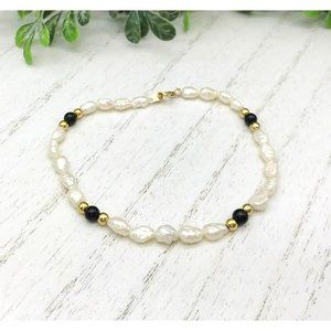 Vintage Bracelet Gold Toned Black Beads Fresh Water Pearls 7.5" length